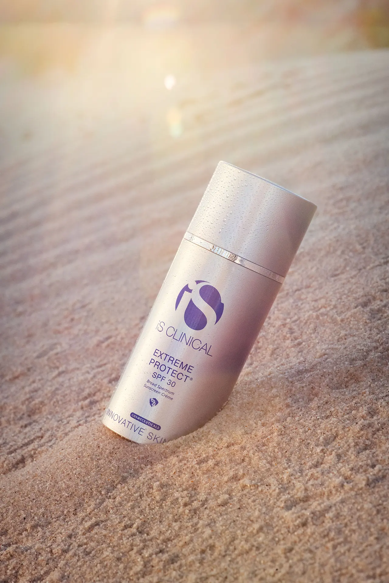 Многофункциональные средства для ухода за зоной вокруг глаз от iS Clinical - Extreme Protect SPF 30
