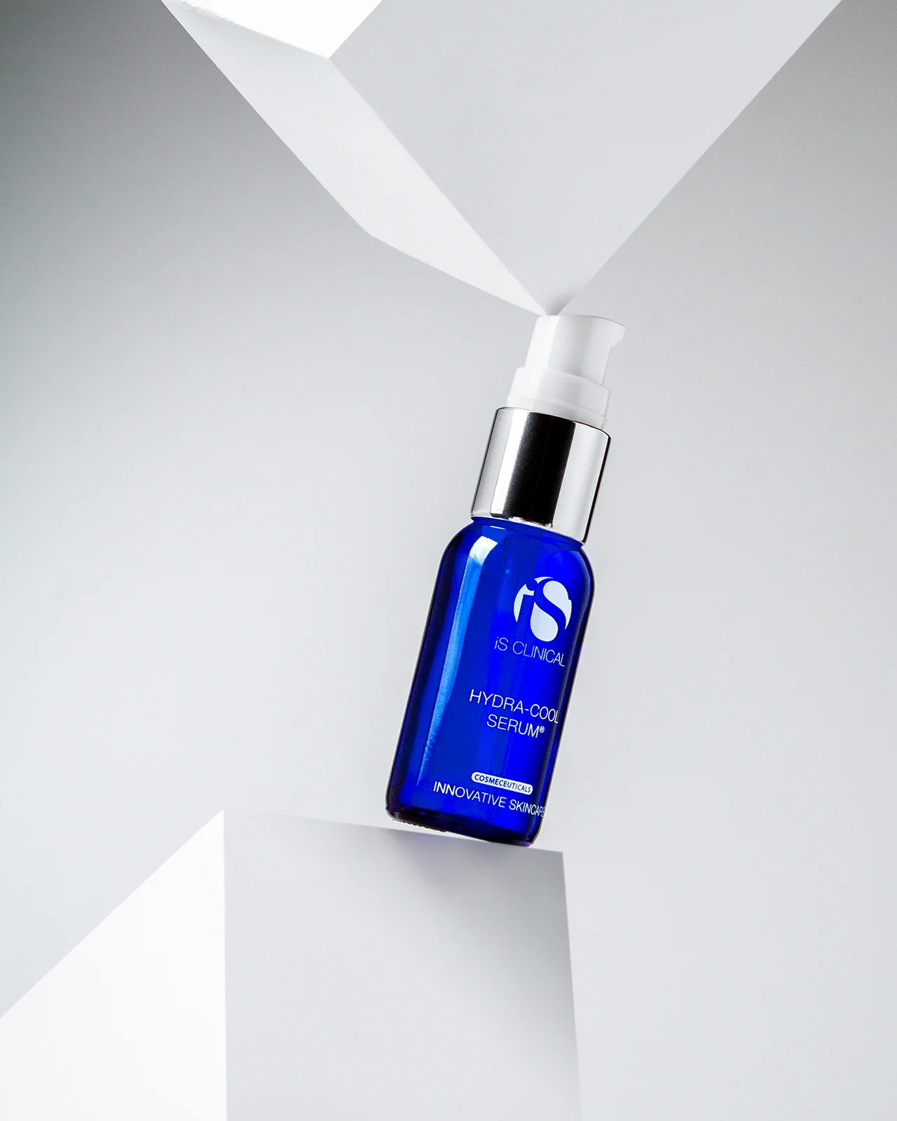 10 сывороток iS Clinical для разных проблем кожи - Hydra-Cool Serum