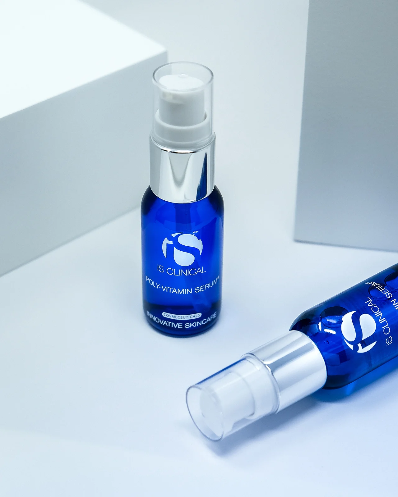 10 сывороток iS Clinical для разных проблем кожи - Poly-Vitamin Serum