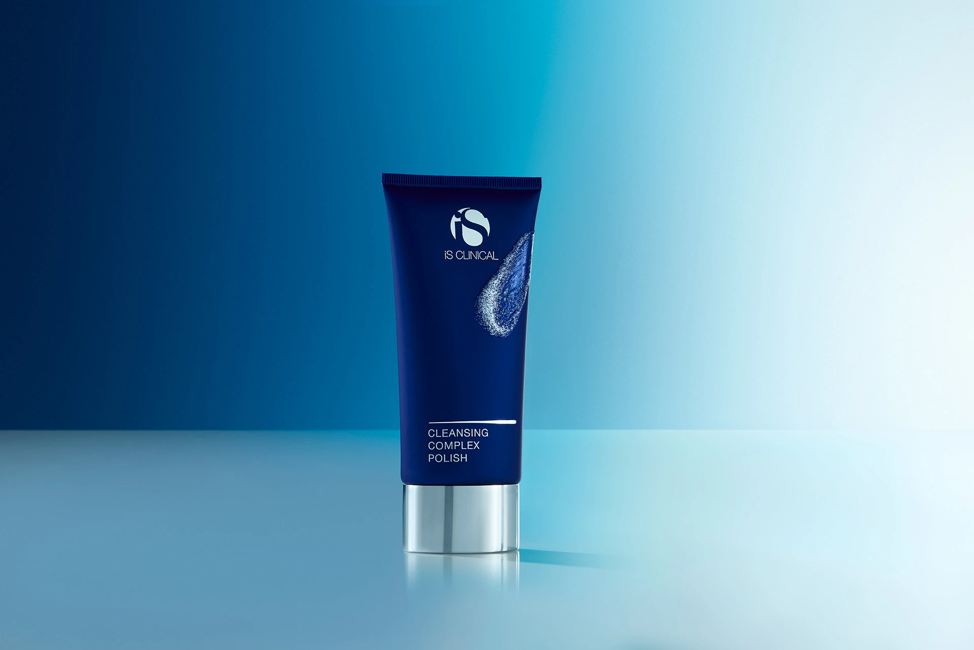 Средства для очищения iS Clinical подходят для всех типов кожи - Cleansing Complex Polish