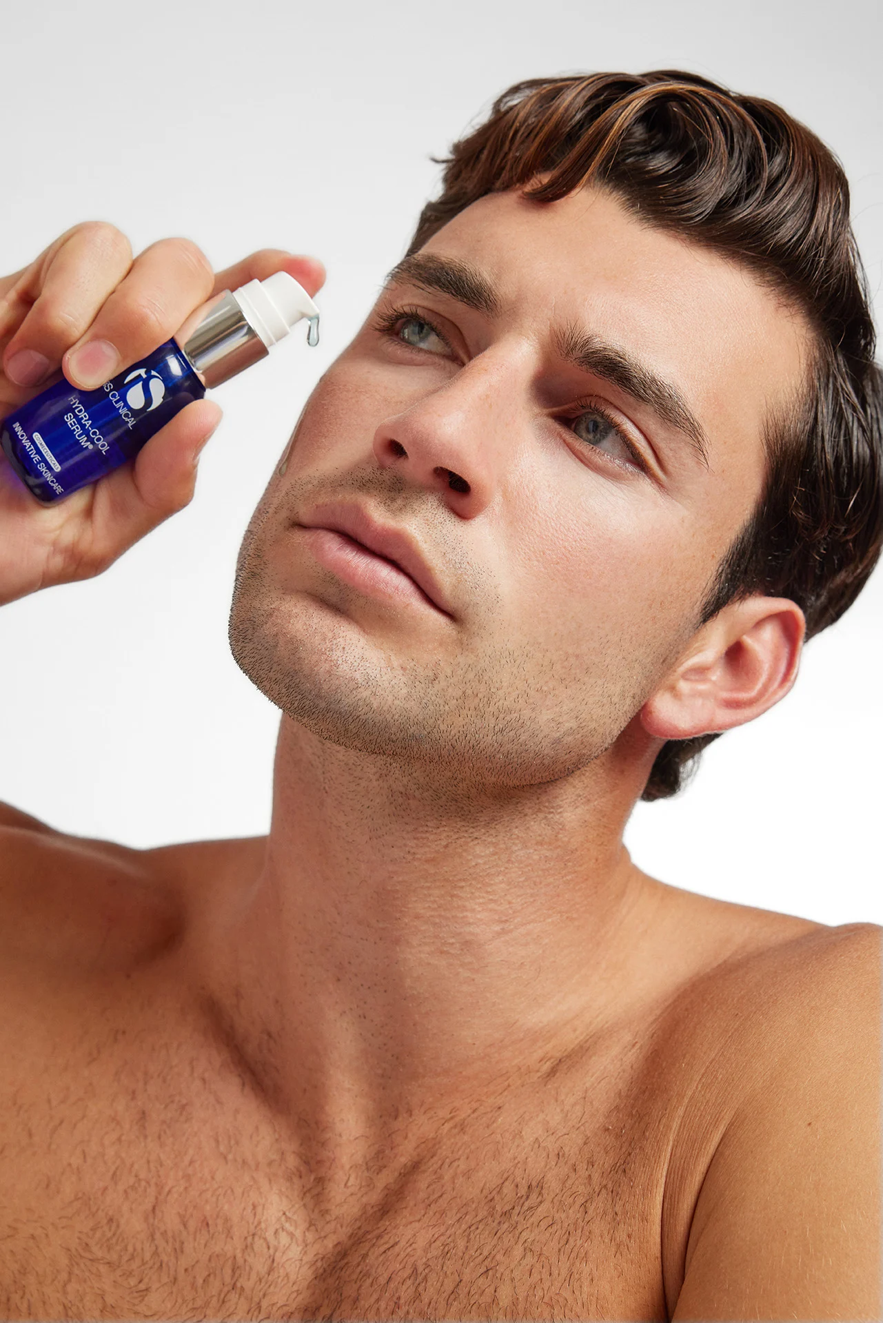 Ваш идеальный уход за кожей с iS Clinical - Hydra-Cool Serum