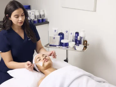 Пенная энзимная процедура iS Clinical для лица