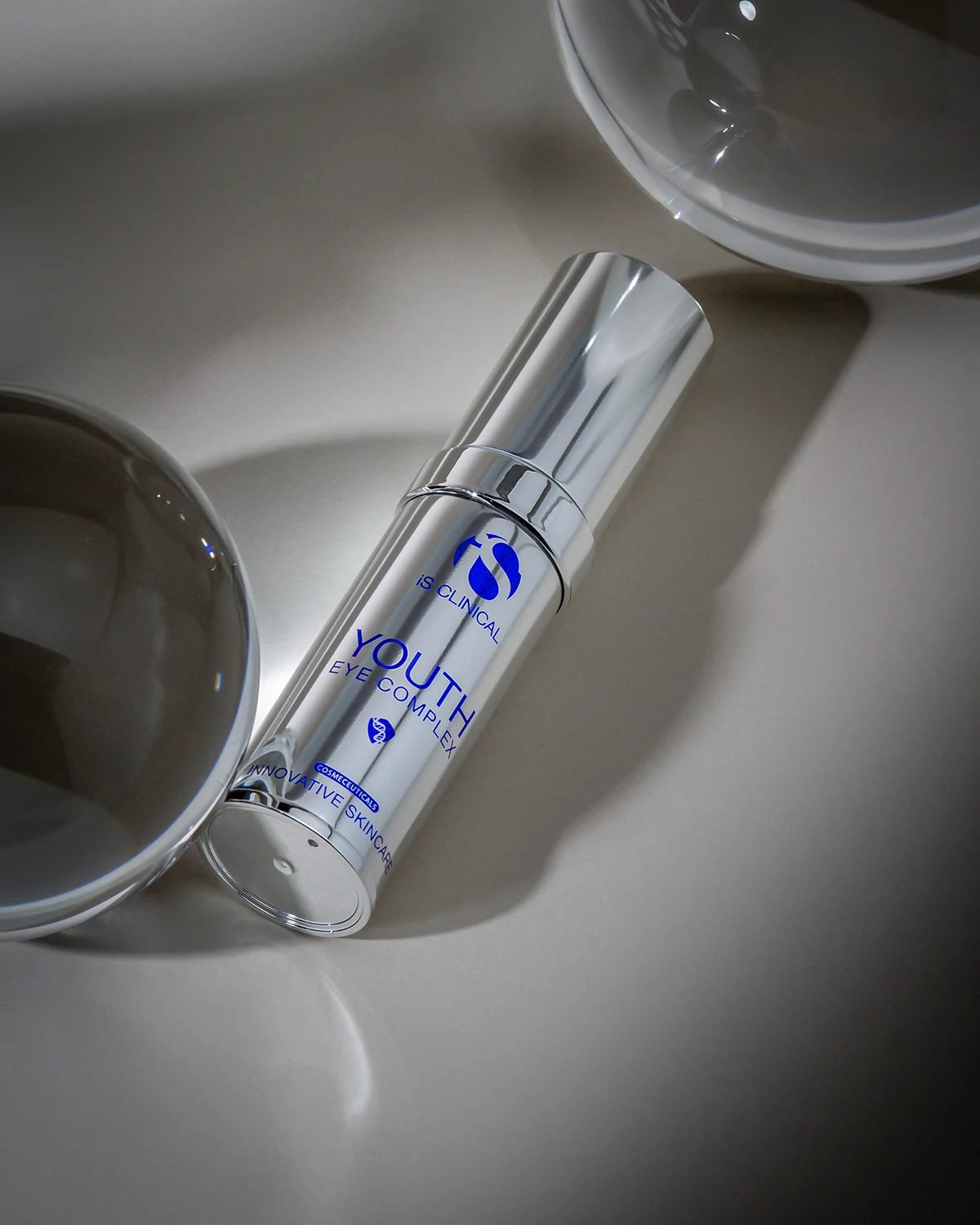 Звезды Голливуда — ценители iS Clinical - Youth Eye Complex